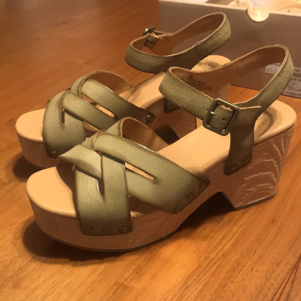 Kork-Ease Wasau Platform Sandals, light green, size 9 (40.5) - Picture 2 of 7